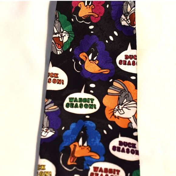 Vintage 1990's Looney Tunes Elmer Fudd Dreaming Wabbit Season Duck Season Tie - Picture 3 of 4